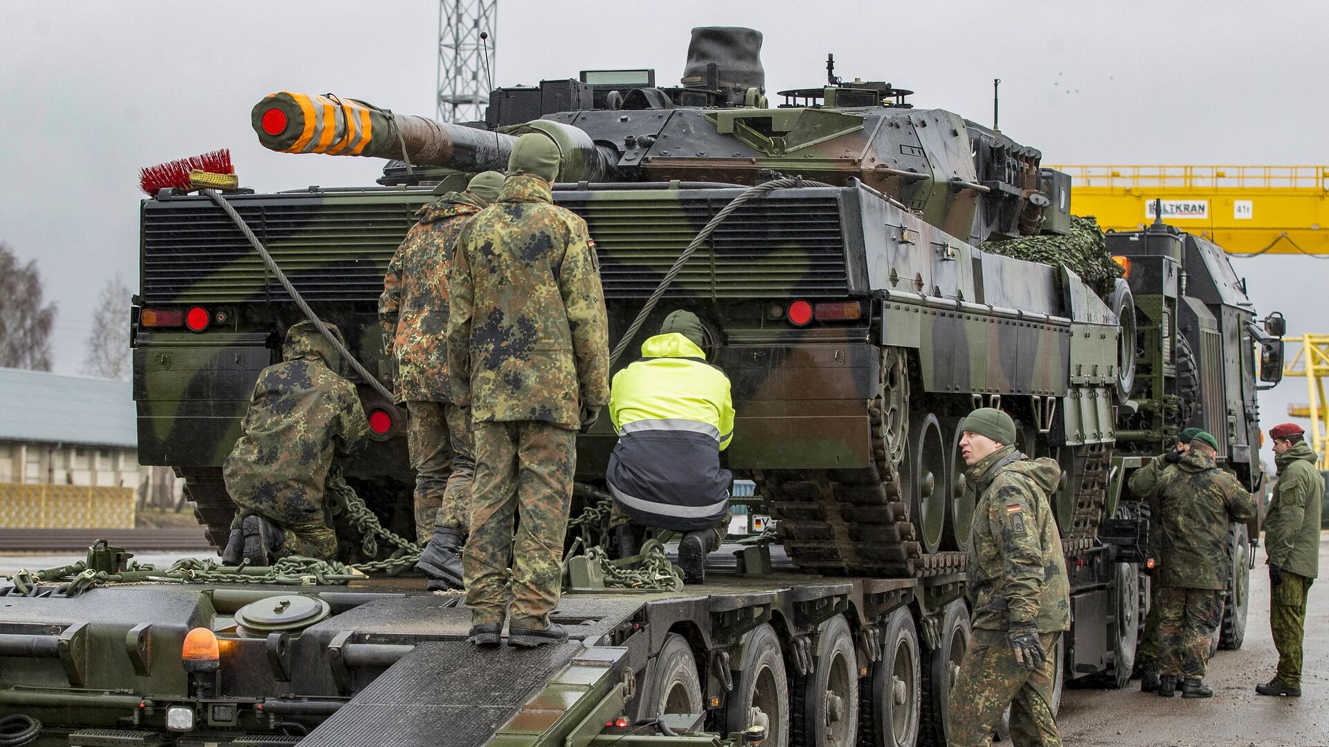 В Германии отреагировали на слова Вадефуля об отправке войск на Украину